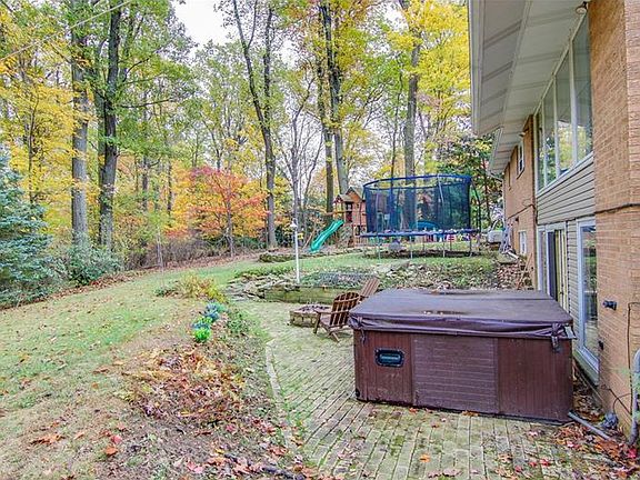 5th image of 3016 McClellan Dr