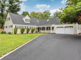 10 Jensen Ct, Chatham, NJ 07928