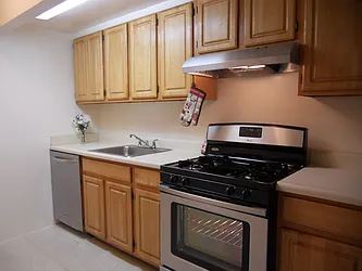 Rented by Willie Kathryn Suggs, LREB