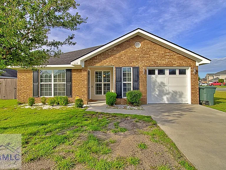 119 Grandview Dr — Photo 1