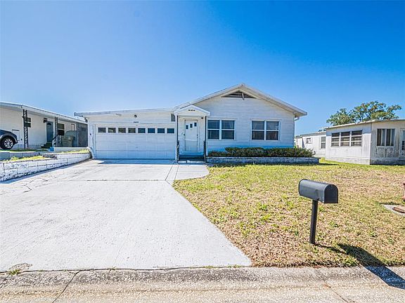 2nd image of 2609 Houston Pl