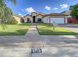 2715 Centenario Dr, Laredo, TX 78045