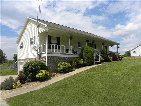 2nd image of 100 Jennings Ln