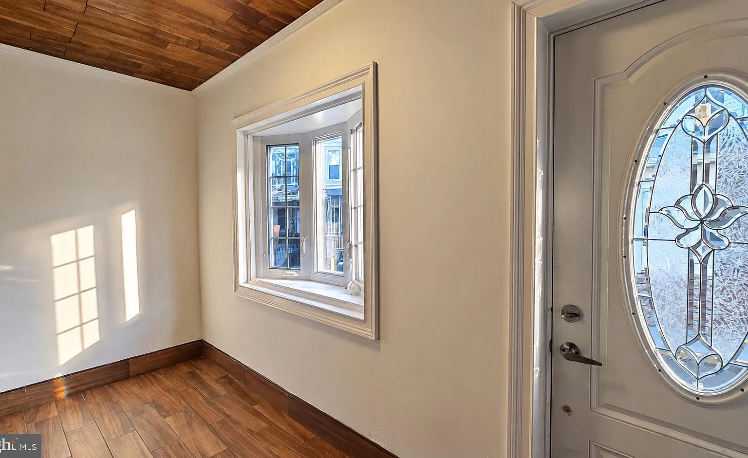 2 bed, 2.0 bath, 784 sqft, $1,600 — Photo 3