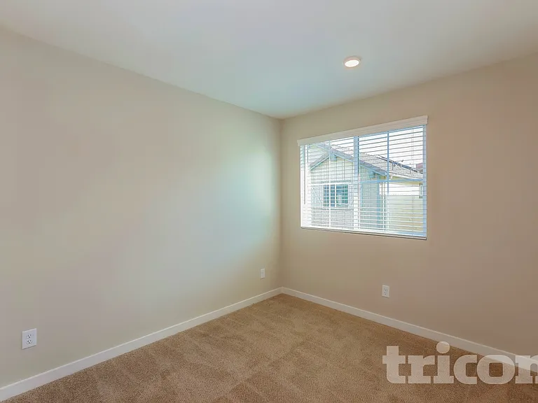28231 Luther Dr — Photo 8