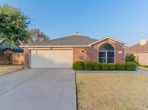 5534 Alta Verde Cir, Arlington, TX 76017