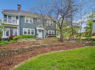 3300 Elmwood Dr, Des Moines, IA 50312