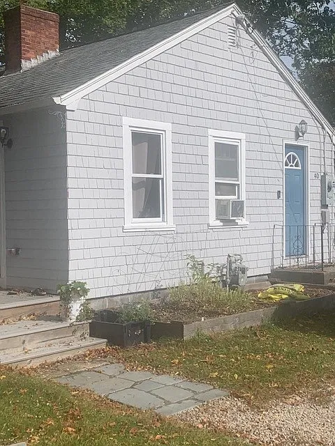 40 Pettaquamscutt Ave — Photo 3