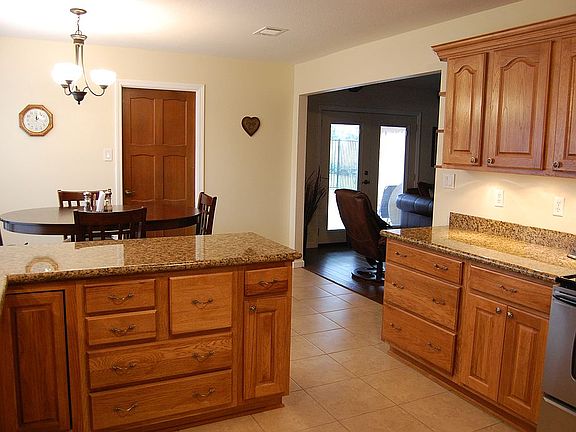 5th image of 3007 Fairway Dr