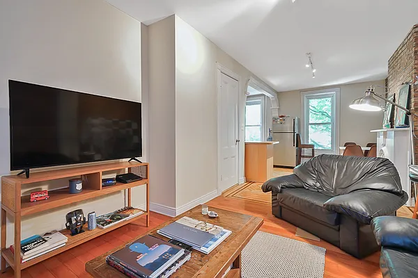 Rented by Avenue Sotheby's International Realty | media 4