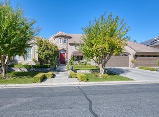 1376 E Carlyle Way, Fresno, CA