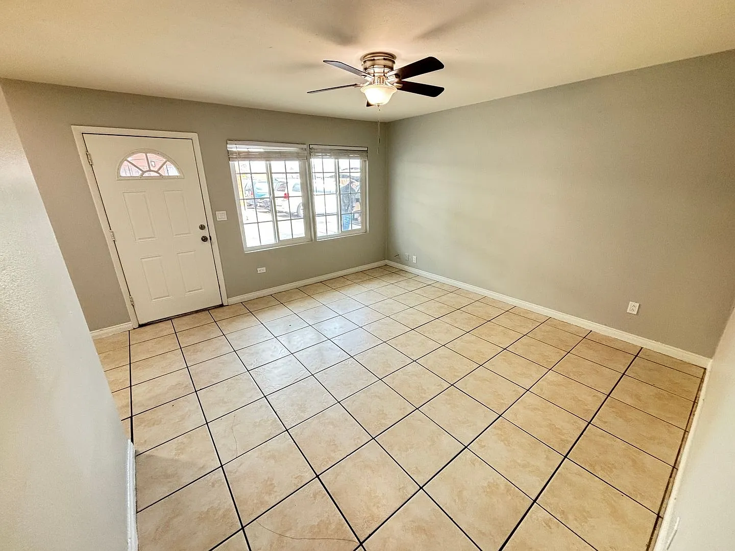 Charming 2bed/1bath Apartment Located In North Las Vegas- 1/2 Off First Months Rent — Photo 4
