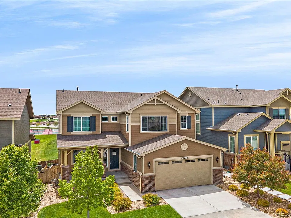 25748 E Calhoun Pl
