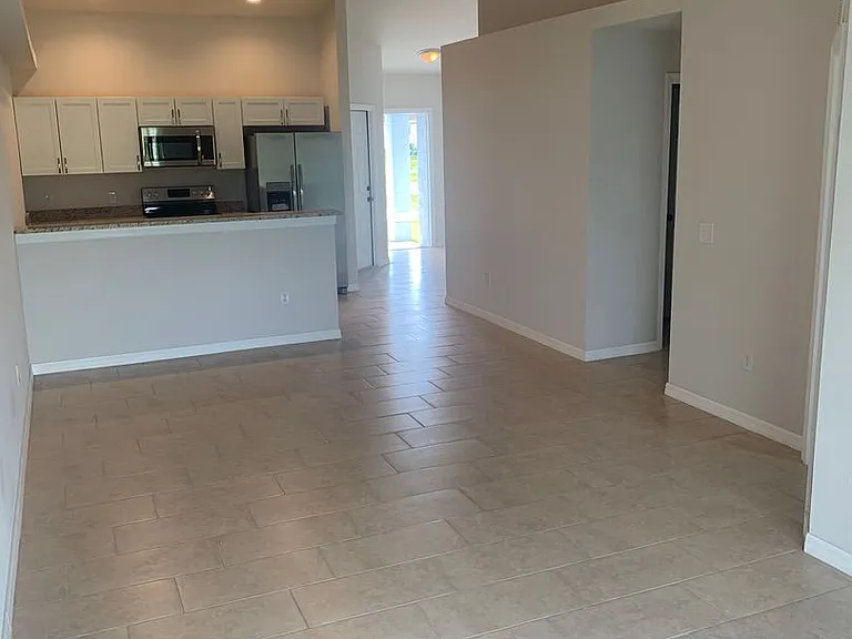 1026 Andalusia Blvd — Photo 9