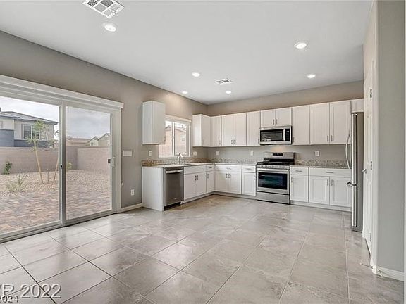 4th image of 4457 Zara Point Ave