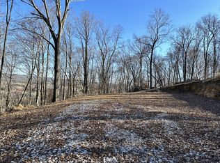 1059 Hilltop Dr, Pulaski, TN 38478
