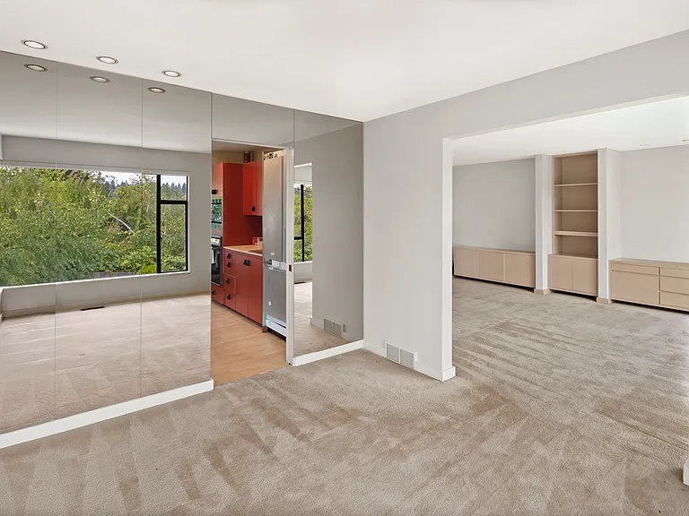 10540 11th Ave NW — Photo 11