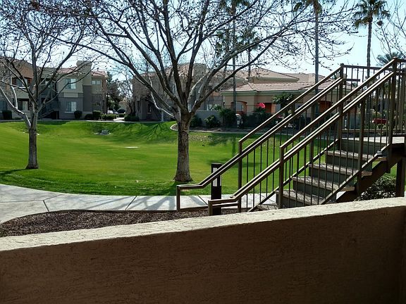 4th image of 1941 S Pierpont Dr #1123