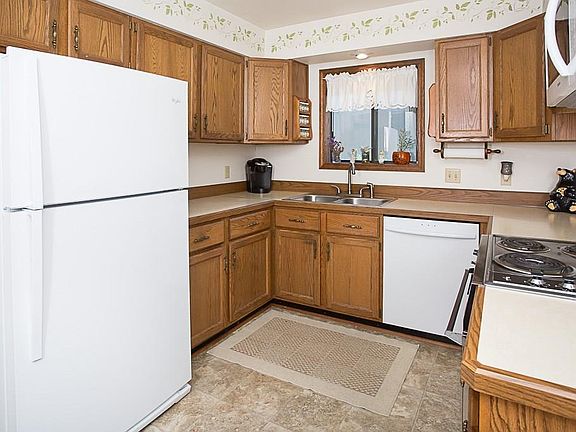 5th image of 3274 Granger Ave E APT I1
