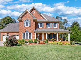 3290 Grandview Club Rd, Pfafftown, NC 27040