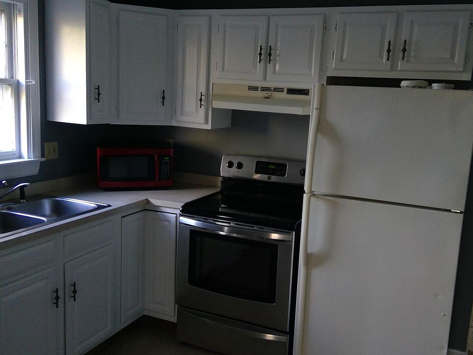 Kitchen, electric stove