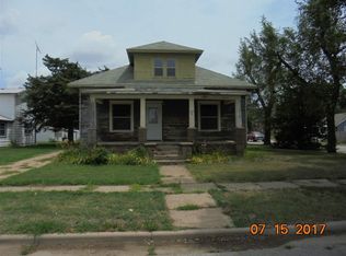 126 S Collingwood St, Pretty Prairie, KS 67570