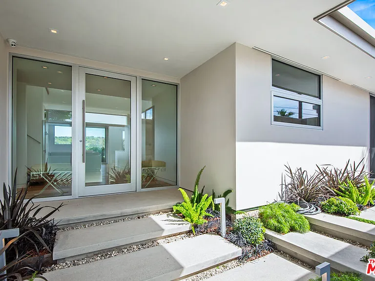 3642 Beverly Ridge Dr — Photo 15