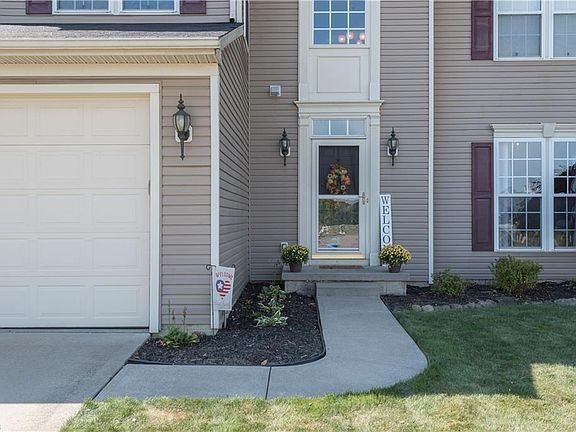 4th image of 3736 Woodglen Ave