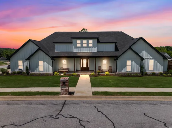 1575 Winters St, Pea Ridge, AR 72751