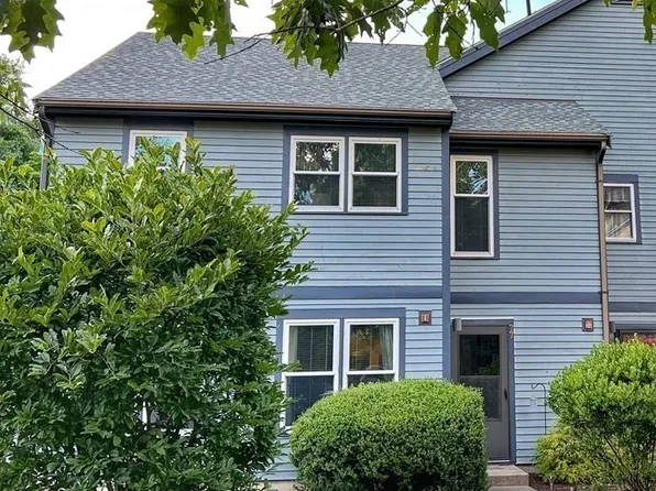 110 Dean St Unit 77, Taunton, MA 02780