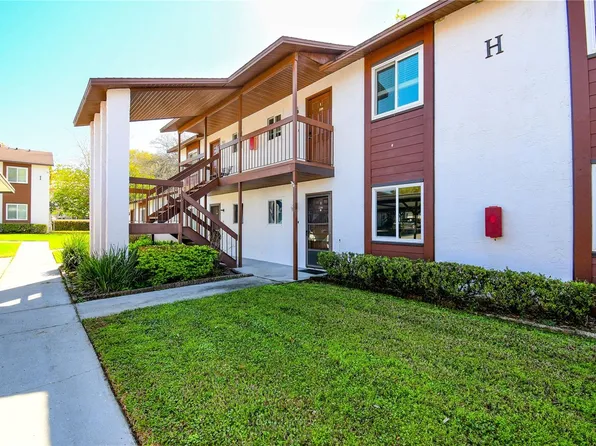 39132 County Road 54, Zephyrhills, FL