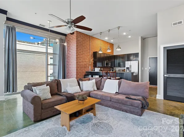 710 W Trade St Unit 701, Charlotte, NC 28202