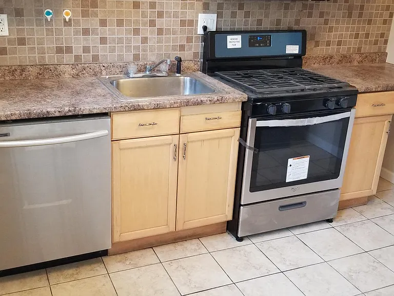 1514 Denniston St — Photo 23