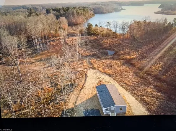 449 Saint Peter Church Rd, Randleman, NC 27317