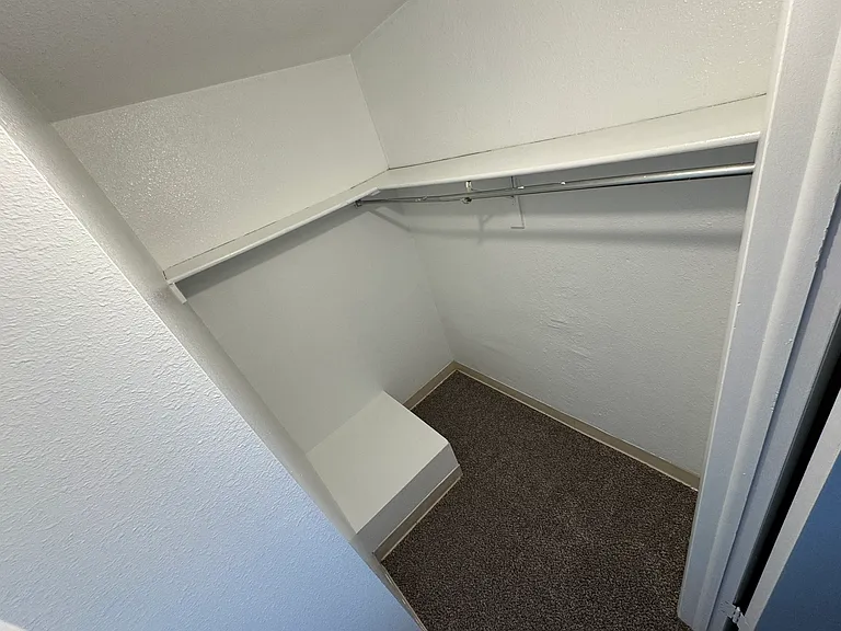 2110 Williams — Photo 24