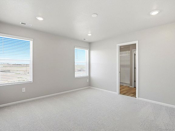4th image of 526 98th Avenue
