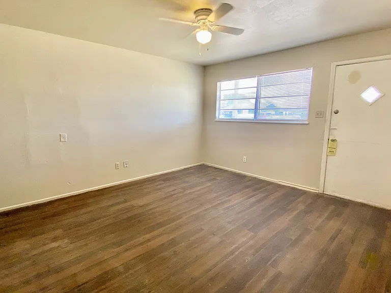 808 Vanda Ave — Photo 8