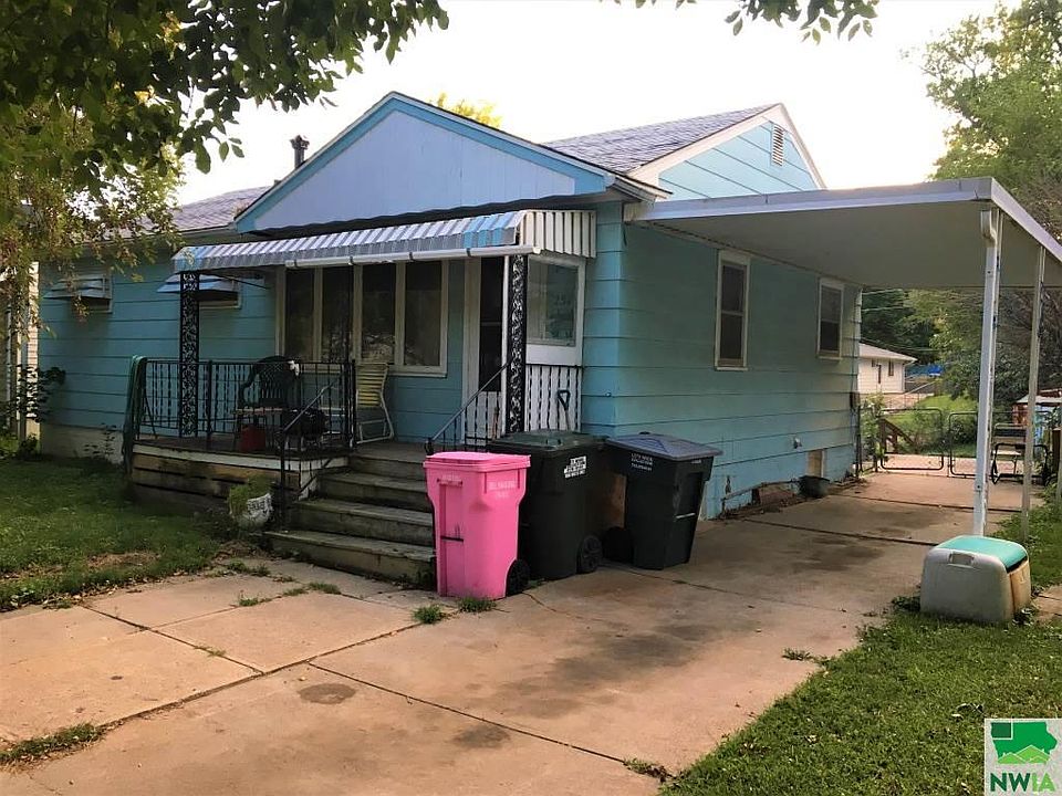 1st image of 2513 S Steele St