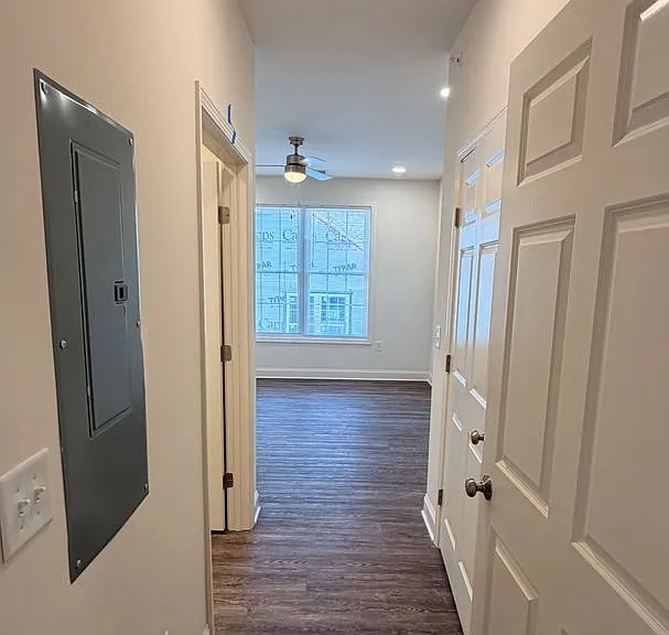703 E Clay St — Photo 16