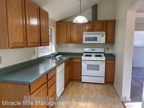 2nd image of 19 Rosemont Ave