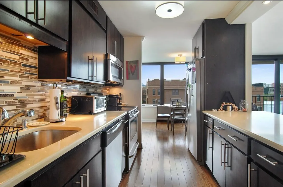 2 bed, 1215 sqft, $3,999 — Photo 4