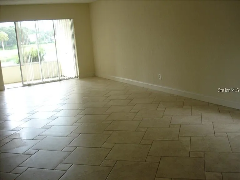 7211 W Country Club Dr N #133 — Photo 5