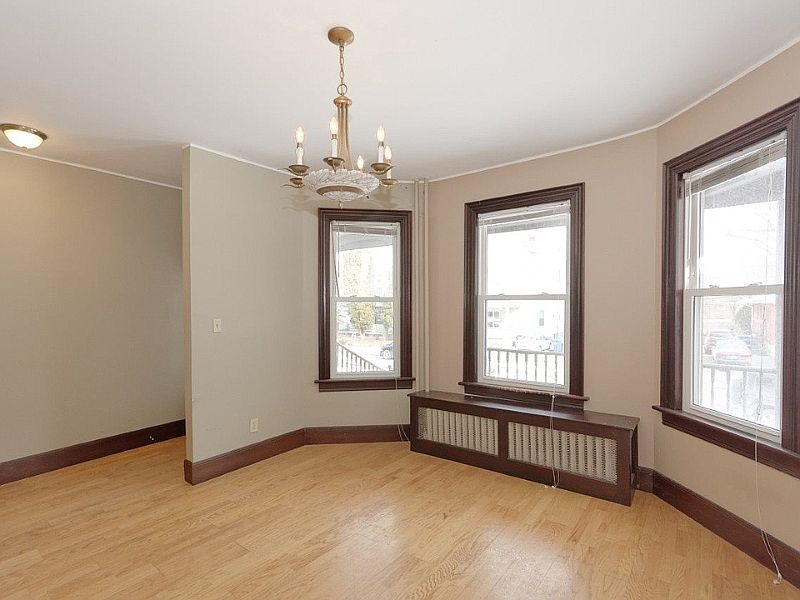 1st image of 546 Mercer St #1