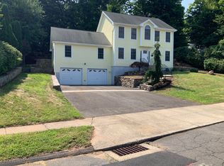 57 Westwood Ln, Middletown, CT 06457