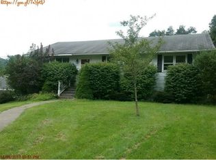 8 Lippincott Pl, Deposit, NY 13754