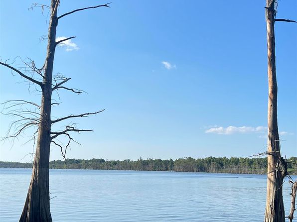 Lakeshore Rd, Woodville, MS 39669