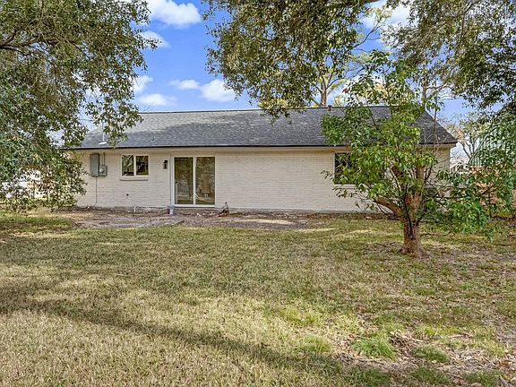 3rd image of 5506 Elm Tree Dr