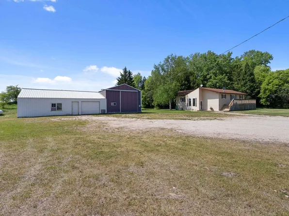 E3063 Townline Rd, Kewaunee, WI 54216