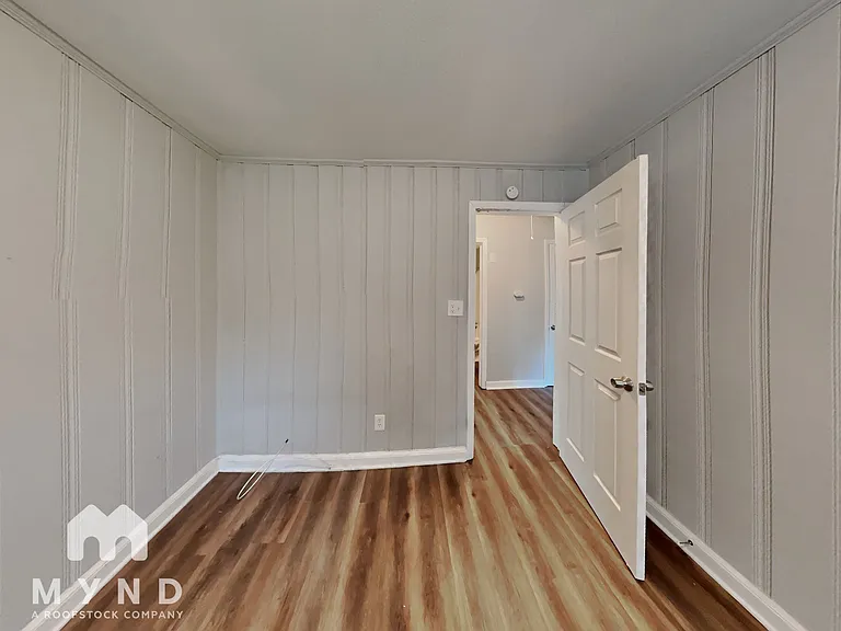 505 Sinclair St — Photo 10
