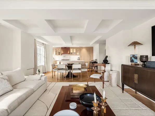 360 Central Park West image 3 of 22